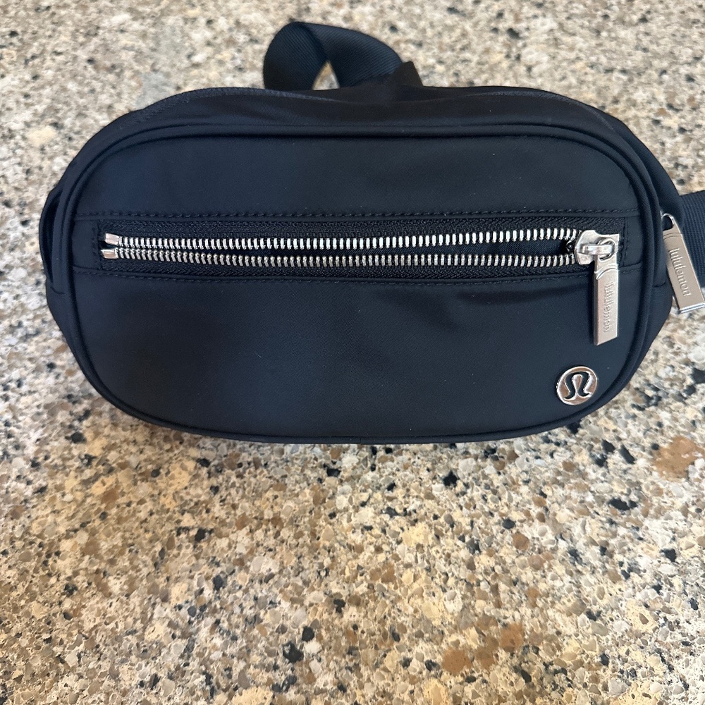 Lululemon Wunderlust 1.8L